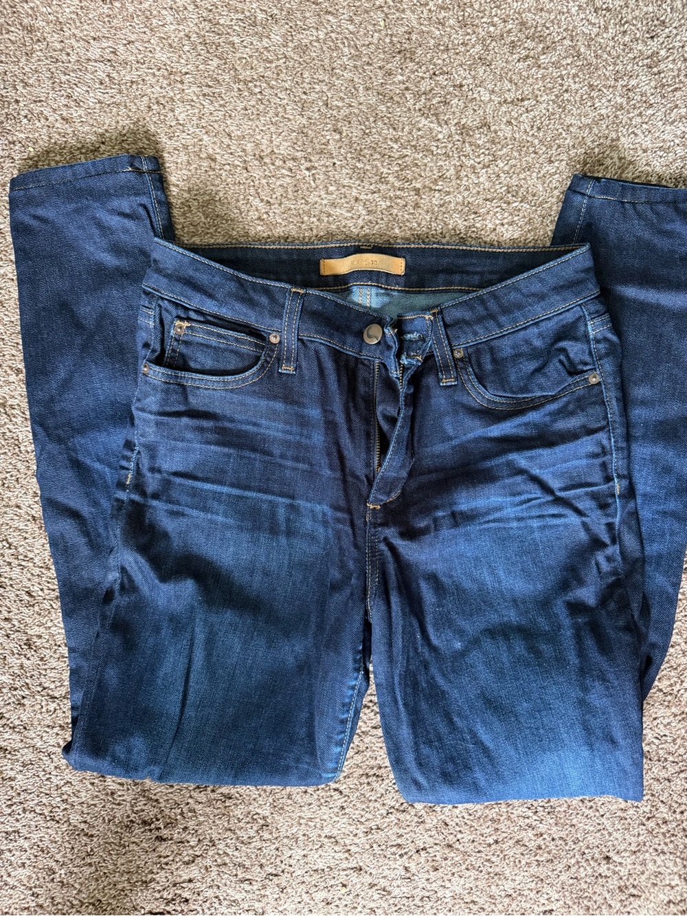 Joe’s Jeans the icon mid rise Skinny Ankle Jeans- hemmed
